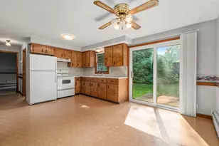 21 Andrews St, Bellingham, MA 02019 - Photo 15