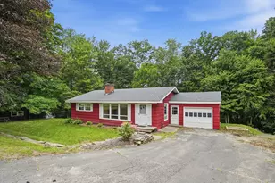 71 Cedar Terrace, Russell, MA 01071 - Photo 3