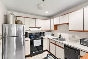 170 Highland Ave, Somerville, MA 02143 - Photo 23