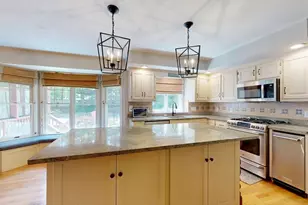 4 Burnham Dr, North Reading, MA 01864 - Photo 9