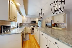 4 Burnham Dr, North Reading, MA 01864 - Photo 11
