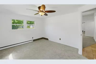 251 Shady Brook Lane, Springfield, MA 01118 - Photo 15