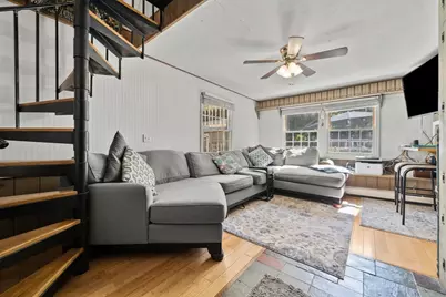 4 Laurel St, Woburn, MA 01801 - Photo 17
