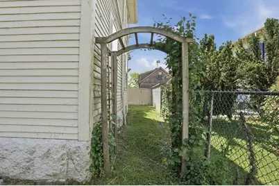 556 High Street, Fall River, MA 02720 - Photo 35