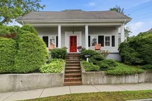 423 Washington St, Winchester, MA 01890 - Photo 1
