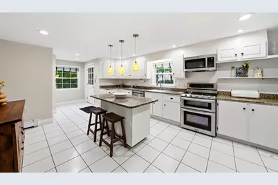 423 Washington St, Winchester, MA 01890 - Photo 11