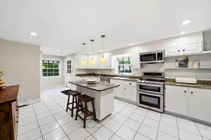 423 Washington St, Winchester, MA 01890 - Photo 11