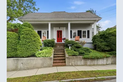 423 Washington St, Winchester, MA 01890 - Photo 1