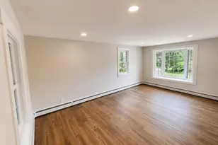 1076 Hill St, Northbridge, MA 01534 - Photo 7