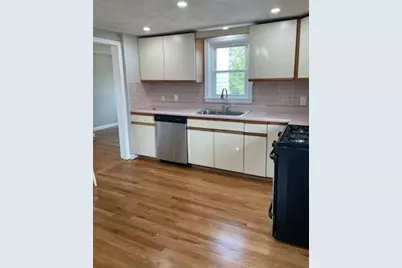 21 Woburn St, Waltham, MA 02453 - Photo 3
