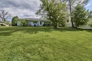 51 Pratt Dr, Newton, MA 02465 - Photo 13