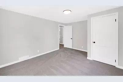 56 Glenwood St, Ludlow, MA 01056 - Photo 25
