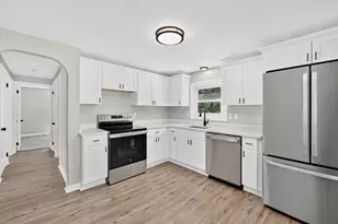 56 Glenwood St, Ludlow, MA 01056 - Photo 13