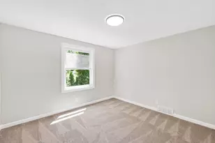 56 Glenwood St, Ludlow, MA 01056 - Photo 21