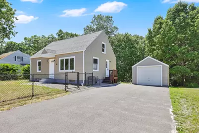 56 Glenwood St, Ludlow, MA 01056 - Photo 3
