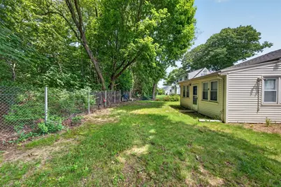 41 Rockland St, Brockton, MA 02301 - Photo 5