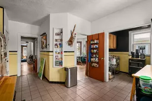 12 Douglas Ave, Somerville, MA 02145 - Photo 11