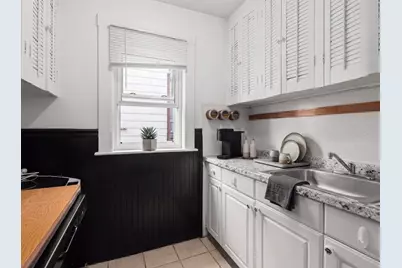 12 Douglas Ave, Somerville, MA 02145 - Photo 5