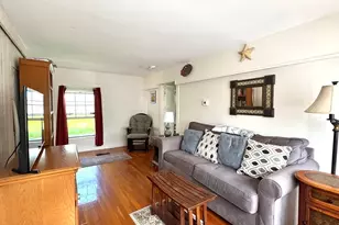 1 Washington St, Marblehead, MA 01945 - Photo 5
