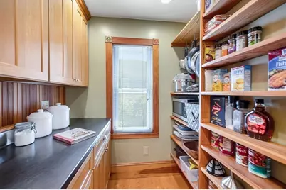 14 Richardson Ave, Wakefield, MA 01880 - Photo 9