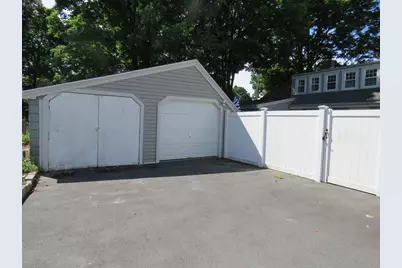 812 East St, Dedham, MA 02026 - Photo 33