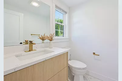 8 Vassar Dr, Milford, MA 01757 - Photo 15