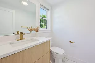 8 Vassar Dr, Milford, MA 01757 - Photo 17