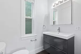 8 Roach St, Boston, MA 02125 - Photo 9