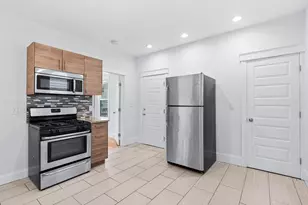 8 Roach St, Boston, MA 02125 - Photo 3
