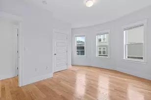 8 Roach St, Boston, MA 02125 - Photo 11