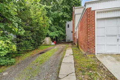 113 Cedar St, Fitchburg, MA 01420 - Photo 37