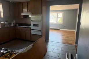 35 Pearl Ave, Winthrop, MA 02152 - Photo 3
