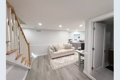 242 R Broadway #1, Somerville, MA 02145 - Photo 23