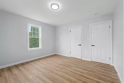 298 King St, Fall River, MA 02724 - Photo 5