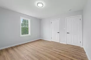 298 King St, Fall River, MA 02724 - Photo 5