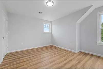 298 King St, Fall River, MA 02724 - Photo 7