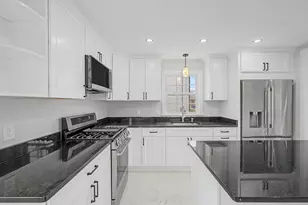 298 King St, Fall River, MA 02724 - Photo 3