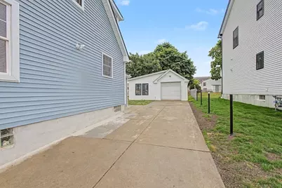 298 King St, Fall River, MA 02724 - Photo 15