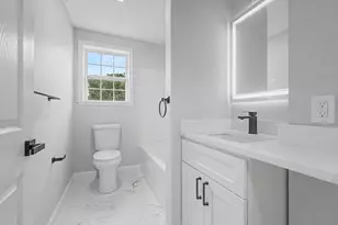 298 King St, Fall River, MA 02724 - Photo 13