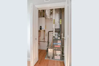 8 Melvin St #2, Somerville, MA 02145 - Photo 29