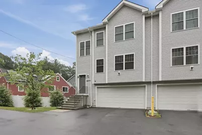 670A Burncoat St #A, Worcester, MA 01606 - Photo 3