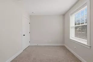 670 Burncoat St, Worcester, MA 01606 - Photo 15