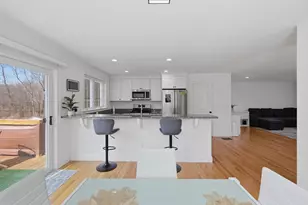 670A Burncoat St, Worcester, MA 01606 - Photo 11