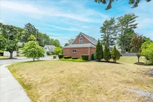 47 Cherry St, Newton, MA 02465 - Photo 33