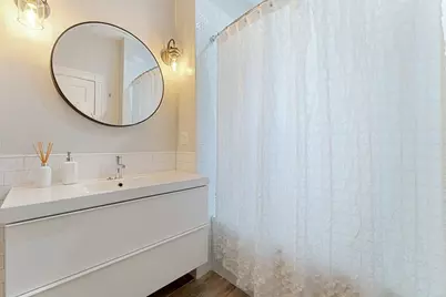 511 E 8th #2, Boston, MA 02127 - Photo 11