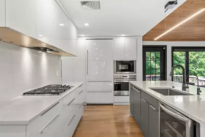 37 Slocum Road, Boston, MA 02130 - Photo 5