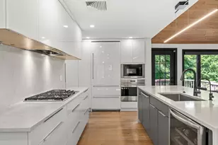 37 Slocum Rd, Boston, MA 02130 - Photo 5