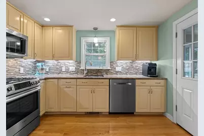 9 Carolyn Dr, Westborough, MA 01581 - Photo 11