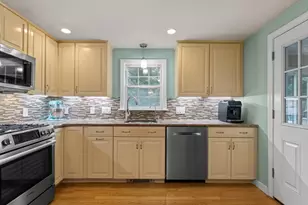 9 Carolyn Dr, Westborough, MA 01581 - Photo 11