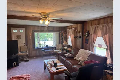 48 Grant St, Dracut, MA 01826 - Photo 3